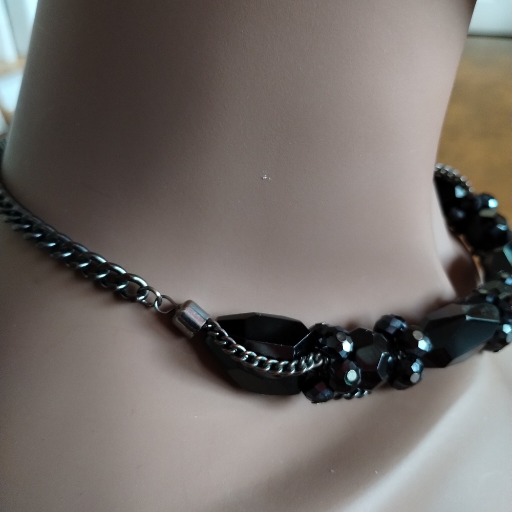 **Preowned Chunky Black Beaded Necklace on Silver Chain 🖤📿** - Picture 11 of 11